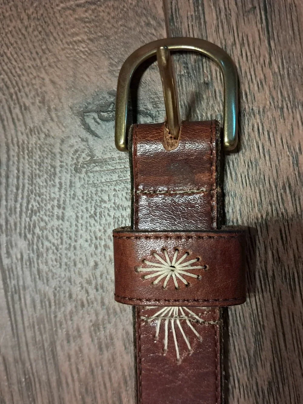 Brown Leather Women's Belt with Decorative Starburst Stitching